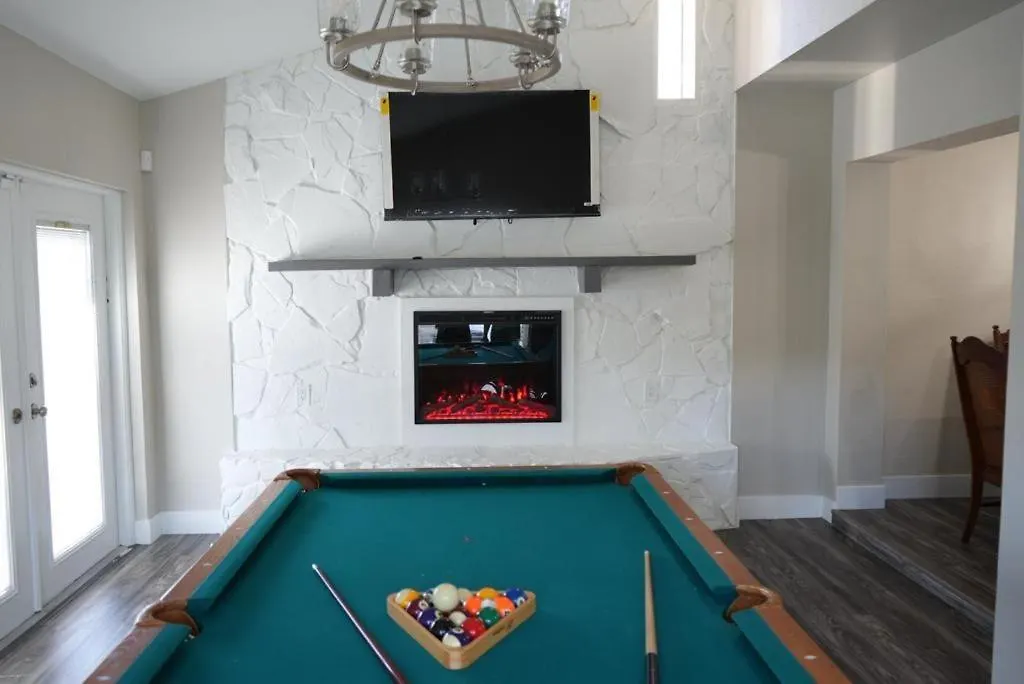 Hosting New Villa Tampa Holiday home